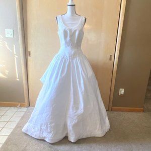 NWT Sz 12 Ginza Collection White Bustle Wedding
